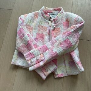 Cute pink jacket xs!! Great condition worn once